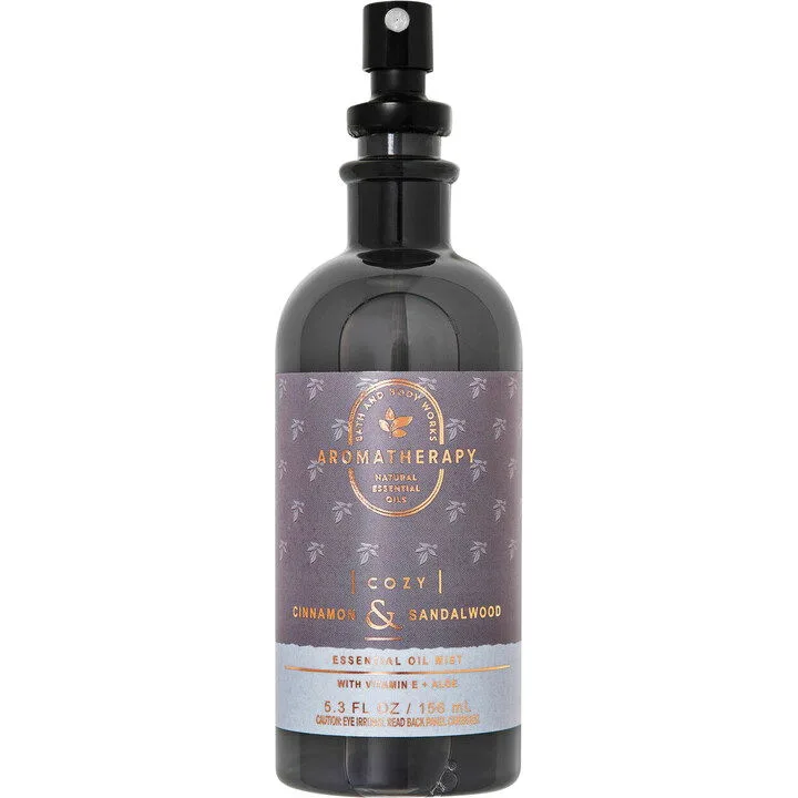 Bath & Body Works Cozy Cinnamon Sandalwood parfüm şişesi