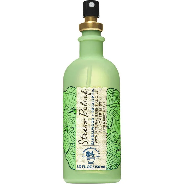Bath & Body Works Stress Relief Sandalwood + Eucalyptus parfüm şişesi