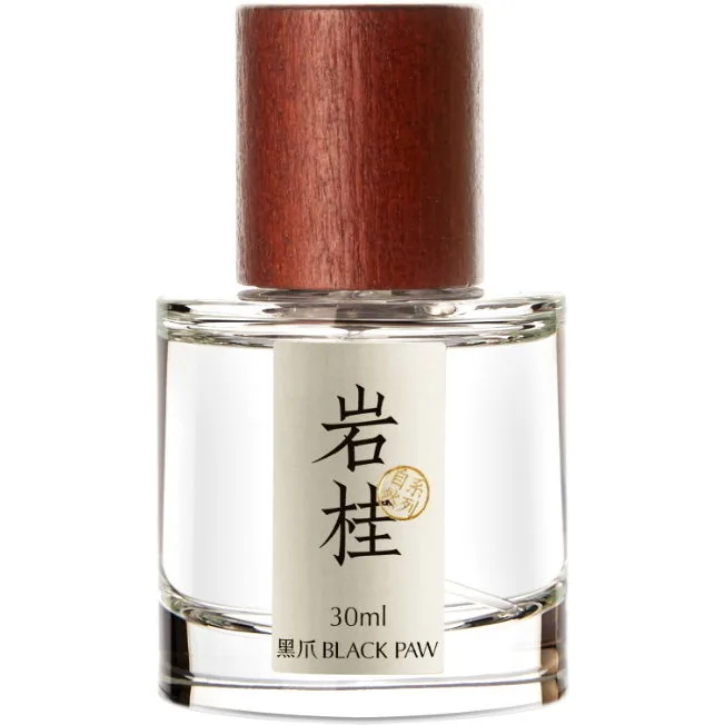Black Paw Osmanthus 岩桂 parfüm şişesi